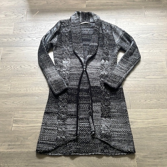 🔥emu🔥 | Dark 100% Merino Wool Knit Sarina Cardigan  Sweater - Picture 4 of 16